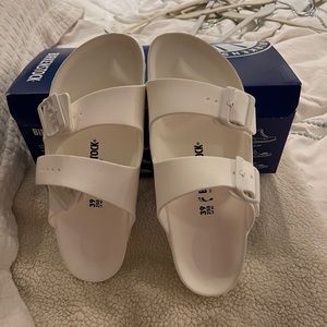 BRAND NEW White Arizona Birkenstocks
